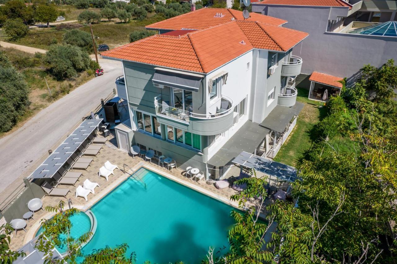 Discovery Hotel Limenaria  Buitenkant foto