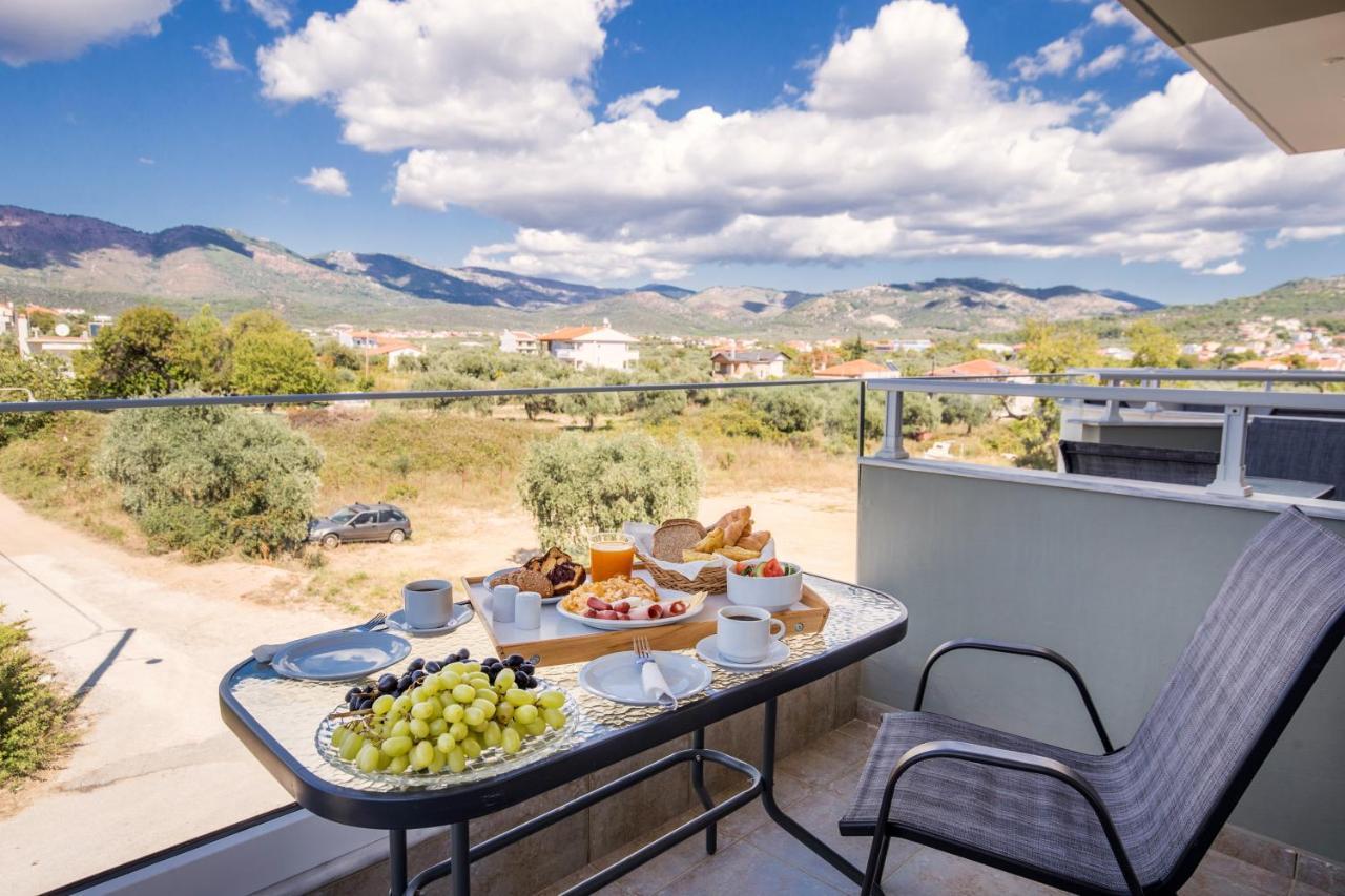 Discovery Hotel Limenaria  Buitenkant foto