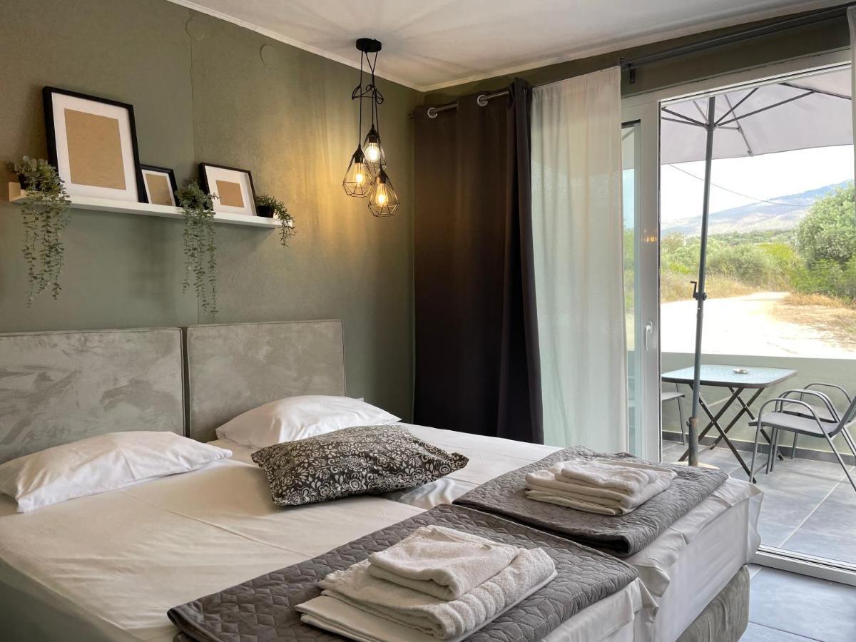 Discovery Hotel Limenaria  Buitenkant foto